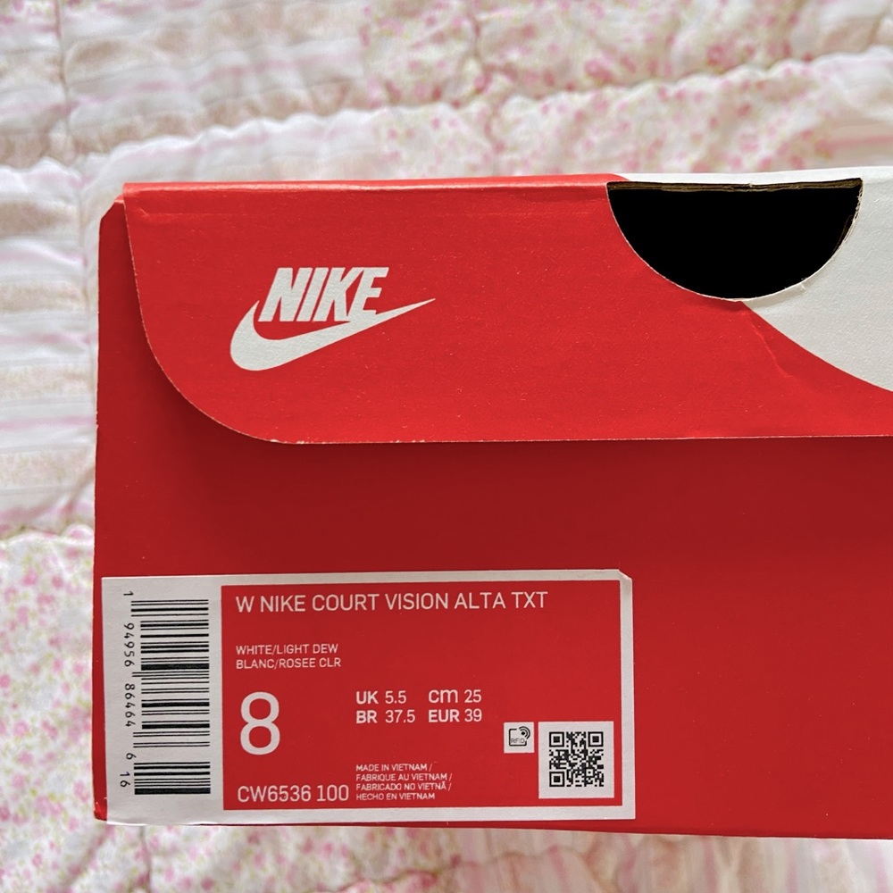 Nike Court Vision Alta - Size 8 - Picture 2 of 6